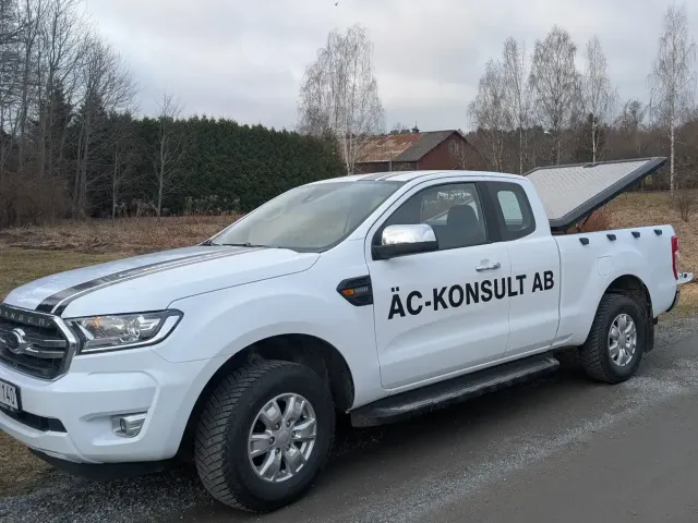 ÄC-Konsults fältfordon på plats inför geoteknisk markundersökning